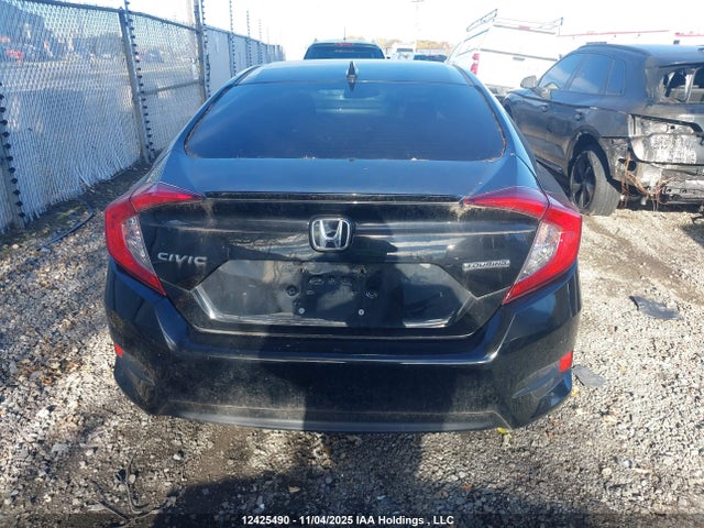 Продажа на аукционе авто 2018 Honda Civic Touring, vin: 2HGFC1F96JH101331, номер лота: 12425490