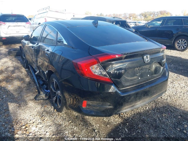 Продажа на аукционе авто 2018 Honda Civic Touring, vin: 2HGFC1F96JH101331, номер лота: 12425490