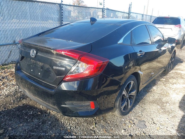 Продажа на аукционе авто 2018 Honda Civic Touring, vin: 2HGFC1F96JH101331, номер лота: 12425490