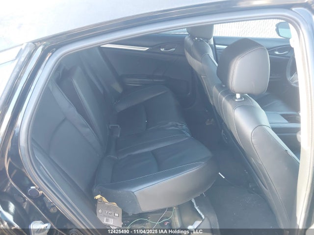Продажа на аукционе авто 2018 Honda Civic Touring, vin: 2HGFC1F96JH101331, номер лота: 12425490