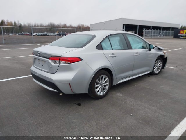 12425540 :رقم المزاد ، 5YFBPMBEXNP304860 vin ، 2022 Toyota Corolla Le مزاد بيع