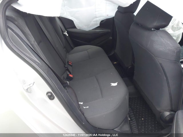12425540 :رقم المزاد ، 5YFBPMBEXNP304860 vin ، 2022 Toyota Corolla Le مزاد بيع