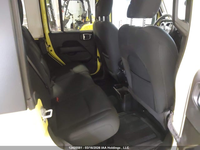 1C4HJXEG5PW628030 Jeep Wrangler Sahara