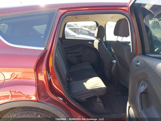 1FMCU0GXXFUA70249 Ford 2015