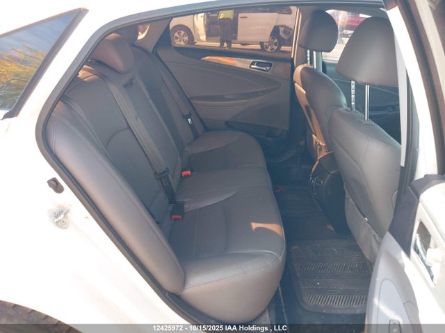 Hyundai dohc mpi theta ii 2015 KMHEC4A46FA120440 Image 8
