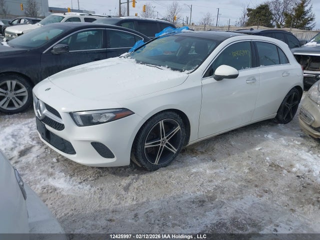 Mercedes-Benz A 250 4matic 2019 WDD3F4HB3KJ071978 Image 2