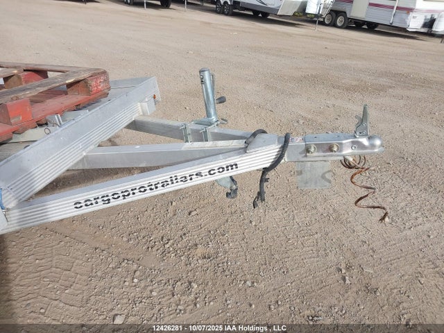 12426281 :رقم المزاد ، 5WFBU1013FB005629 vin ، 2015 Alcom Llc Utility Trailer C8 مزاد بيع