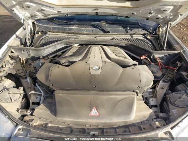 BMW X5 2015 5UXKR6C5XF0J75923 Image 10