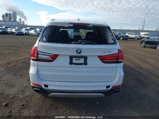 BMW X5 2015 5UXKR6C5XF0J75923 Image 17