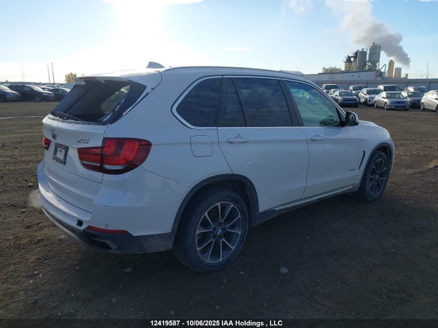 BMW X5 2015 5UXKR6C5XF0J75923 Image 4