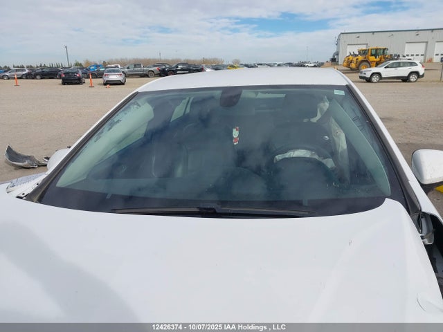 1G1BF5SMXJ7154916 Chevrolet Cruze Premier