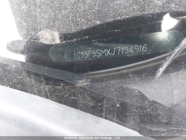 1G1BF5SMXJ7154916 Chevrolet Cruze Premier
