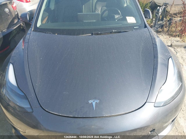 5YJ3E1EB2PF677710 Tesla MODEL 3