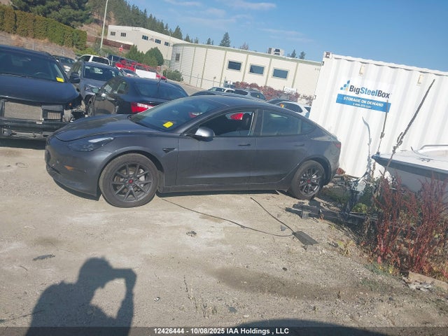 5YJ3E1EB2PF677710 Tesla MODEL 3