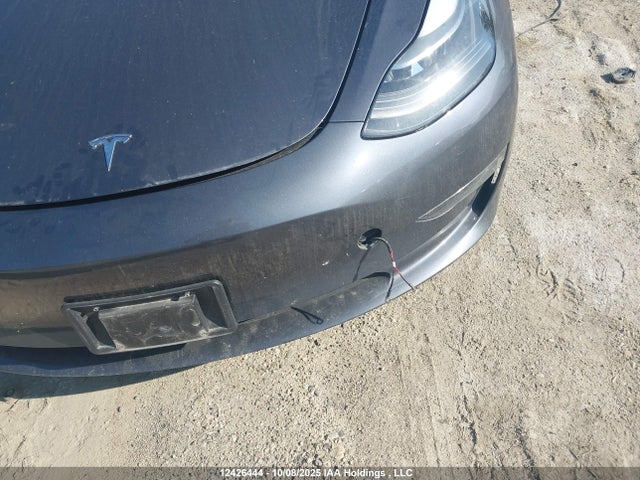 5YJ3E1EB2PF677710 Tesla MODEL 3