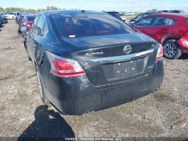 1N4AL3AP0EN260570 Nissan 2014
