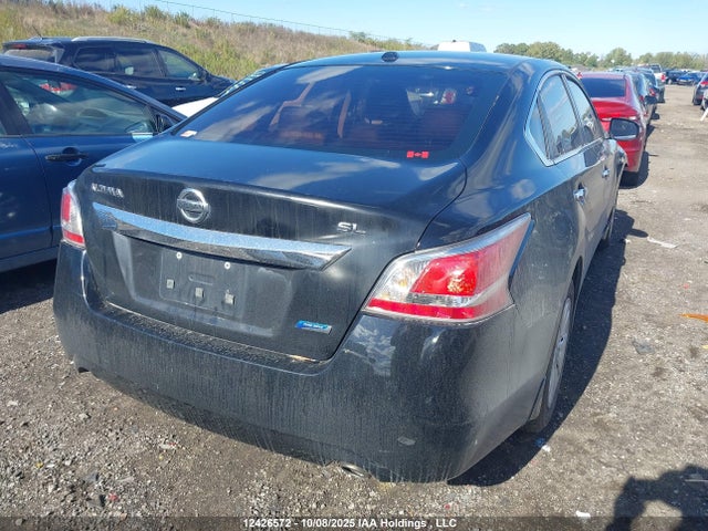 1N4AL3AP0EN260570 Nissan 2014