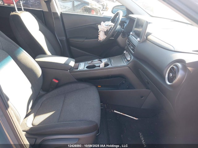 KM8K23AG3NU155217 Hyundai Kona