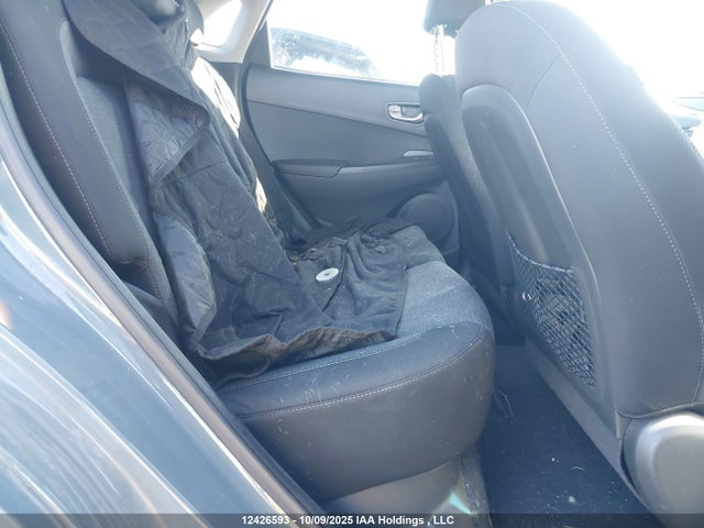KM8K23AG3NU155217 Hyundai Kona