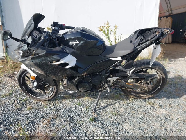 Kawasaki EX400 2018 JKAEXKG13JDA10914 Image 15