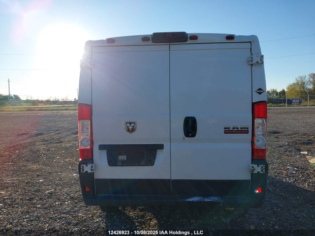 2021 Ram Promaster 2500 Low Roof 136 In. Wb მანქანა იყიდება აუქციონზე, vin: 3C6ERVVG9ME502461, აუქციონის ნომერი: 12426923