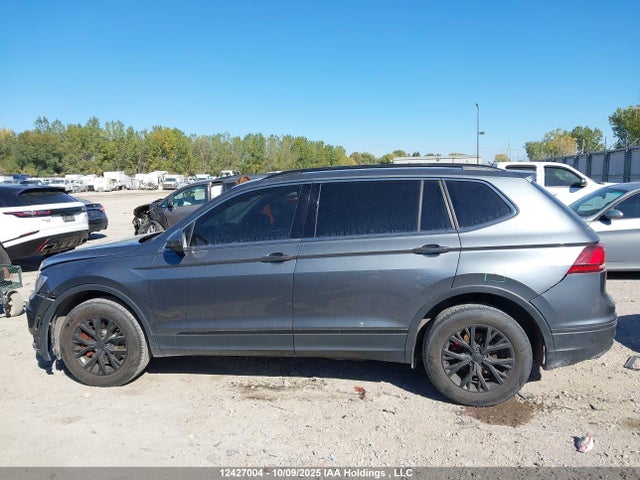 3VV2B7AX6LM102851 Volkswagen Tiguan