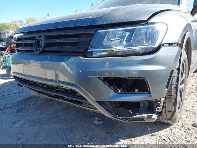 3VV2B7AX6LM102851 Volkswagen Tiguan