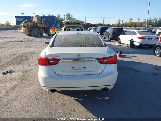 Nissan Maxima 2017 1N4AA6AP8HC369625 Image 17