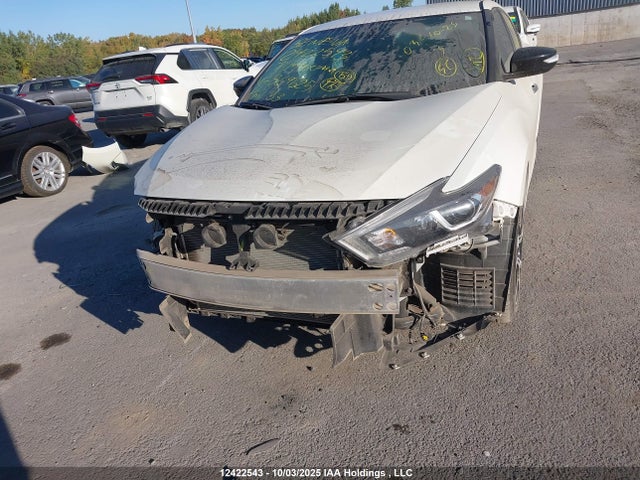 Nissan Maxima 2017 1N4AA6AP8HC369625 Image 6