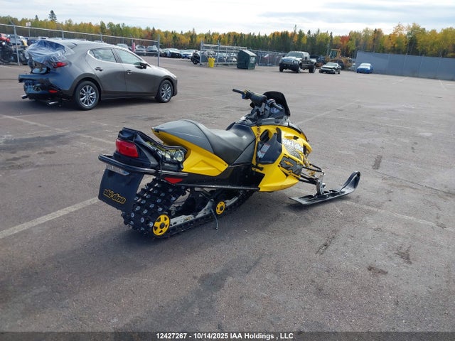 12427267 :رقم المزاد ، 2BPSMC7C97V000519 vin ، 2007 Skidoo  مزاد بيع