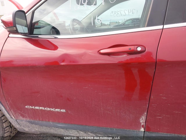 1C4PJMDS3GW129260 Jeep Cherokee