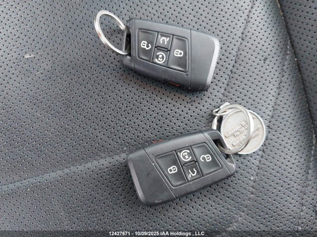 3VWGB7BU6LM011665 Volkswagen 1.4 tsi