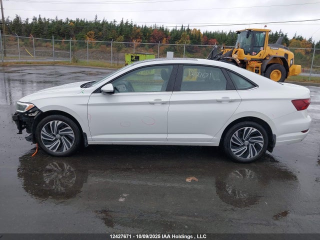 3VWGB7BU6LM011665 Volkswagen 1.4 tsi
