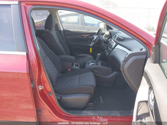 JN1BJ1CP9KW214301 Nissan ROGUE SPORT