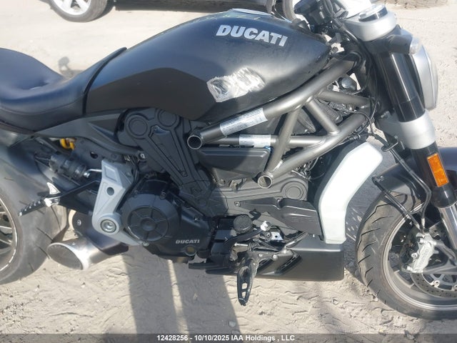 ZDM13BKW8GB002204 Ducati Xdiavel