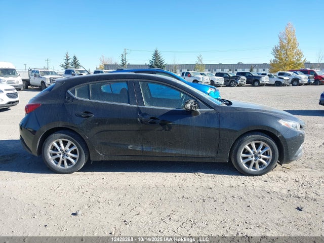 3MZBM1L78GM290536 Mazda pe