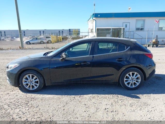 3MZBM1L78GM290536 Mazda pe