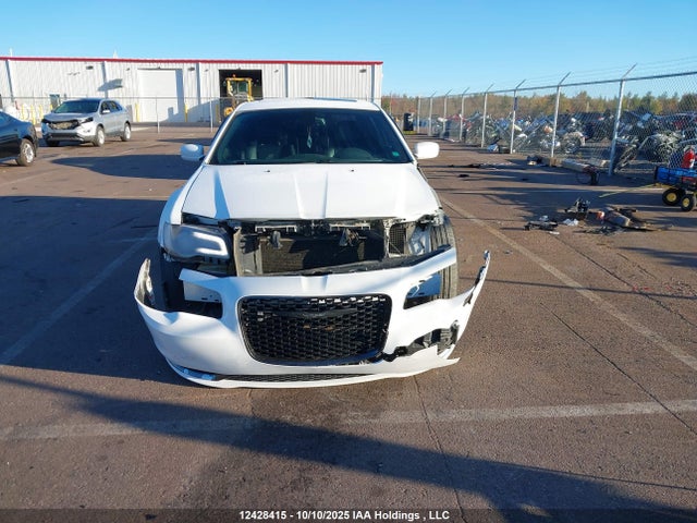 Aukcja sprzedaży 2015 Chrysler 300 S, vin: 2C3CCABG2FH828368, numer aukcji: 12428415