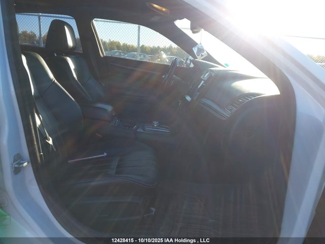 Aukcja sprzedaży 2015 Chrysler 300 S, vin: 2C3CCABG2FH828368, numer aukcji: 12428415