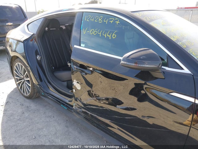 Audi 2018 2018 WAUENCF50JA064446 Image 6