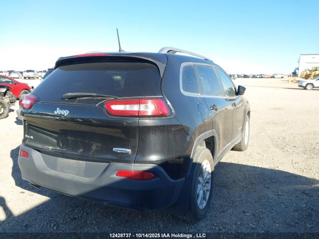 1C4PJMCB4GW208731 Jeep Cherokee