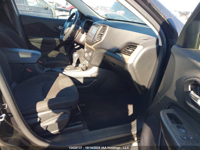 1C4PJMCB4GW208731 Jeep Cherokee