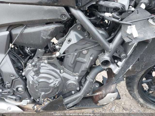 Yamaha Yzfr7 2025 JYARM38N1SA001325 Image 8