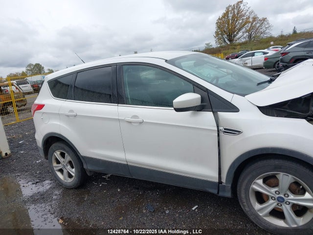 12428764 :رقم المزاد ، 1FMCU0GX3FUC71507 vin ، 2015 Ford Escape Se مزاد بيع