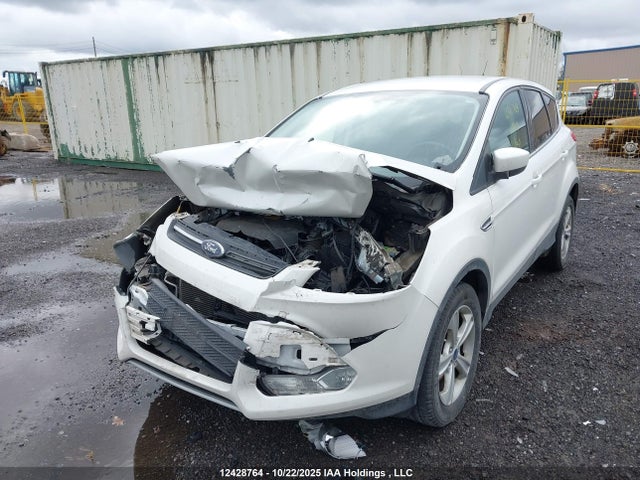 12428764 :رقم المزاد ، 1FMCU0GX3FUC71507 vin ، 2015 Ford Escape Se مزاد بيع