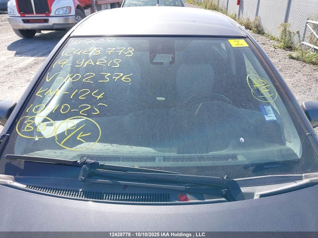 VNKKTUD35KA102376 Toyota Yaris
