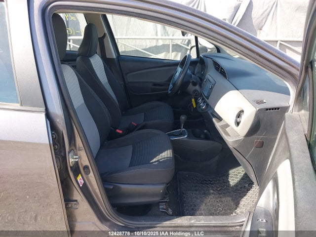 VNKKTUD35KA102376 Toyota Yaris