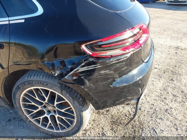 WP1AB2A57HLB13604 Porsche Macan