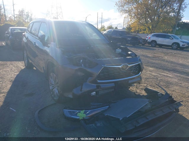 5TDFZRBHXMS157870 Toyota Highlander Limited