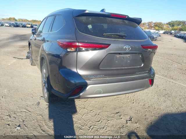 5TDFZRBHXMS157870 Toyota Highlander Limited